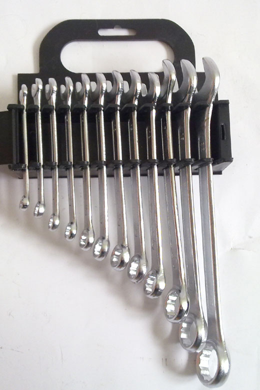 Ключ звездогаечен к-т  8бр 8-19mm на стойка BS  10/40