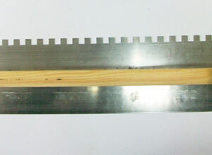 маламашка голяма Зъб-10х10мм,Неръжд. стом., Затворена Д. дръжка 13х58см.АРС