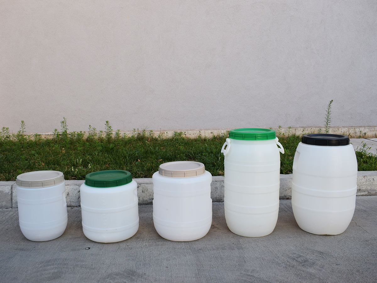 бидон  200л. Бял