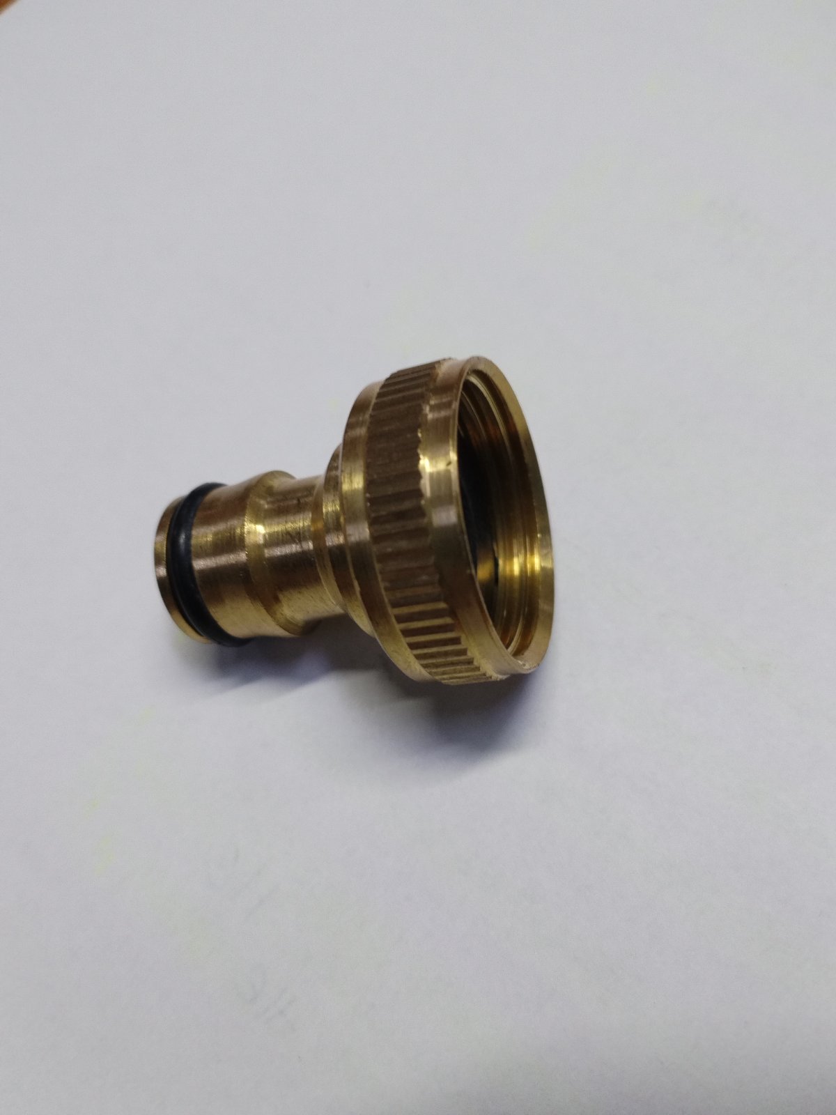 адаптор МЕСИНГ Женска резба 3/4 / бърза вр./ЗА КАНЕЛА 1/2